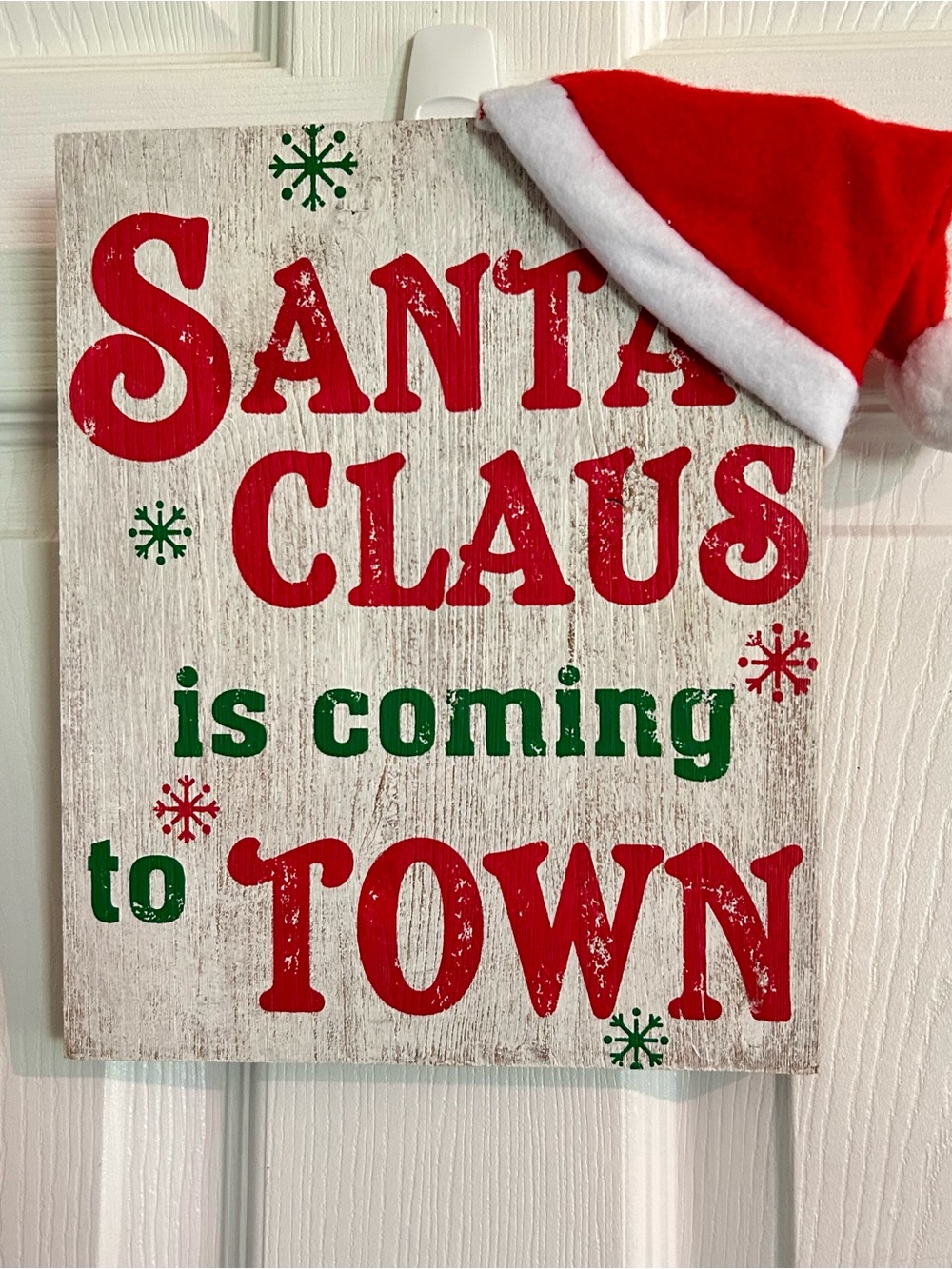 Santa Claus is Coming to Town Holiday Sign - Red & Green